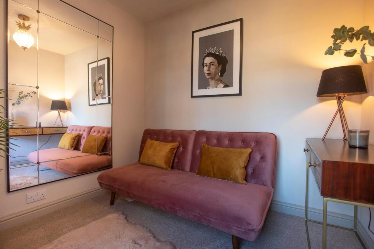 Stunning Warwick Victorian Townhouse - Beautifully Renovated, Free Parking - 5 Min Walk To Warwick Castle & Historic Town Centre - Perfect Uk Break And Base For Exploring Cotswolds Villa Exterior photo